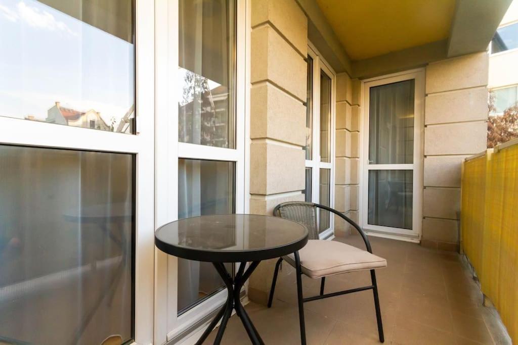 Gozsdu White Raven 3 - Terrace And Free Underground Parking Apartament *